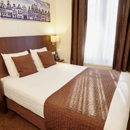Nes Hotell