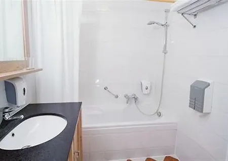 Nes Hotell 3*